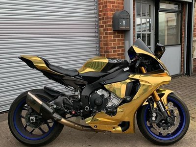 Gold alloy wheel finish by Shady Tints South London