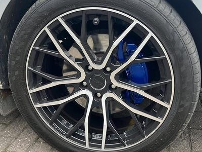Painted brake calipers South London
