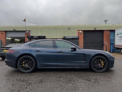 Professional brake caliper painting service Croydon